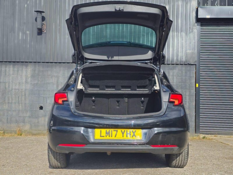 VAUXHALL ASTRA