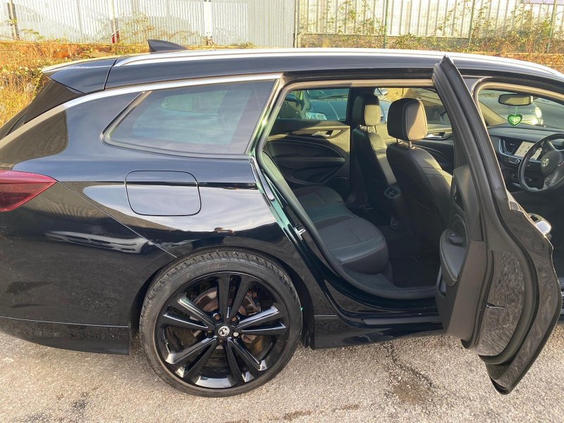 VAUXHALL INSIGNIA