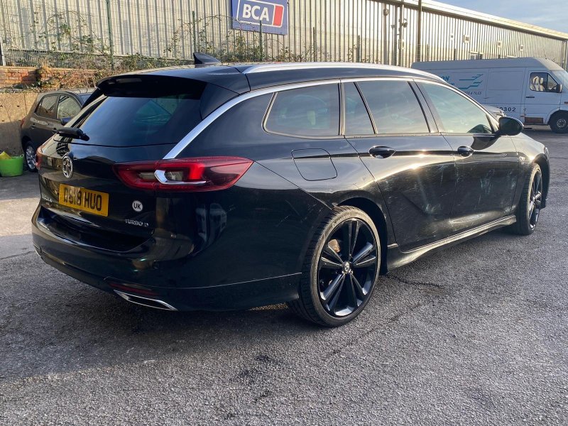 VAUXHALL INSIGNIA