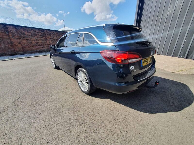 VAUXHALL ASTRA