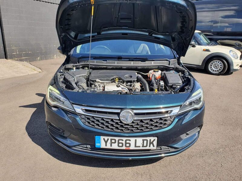 VAUXHALL ASTRA