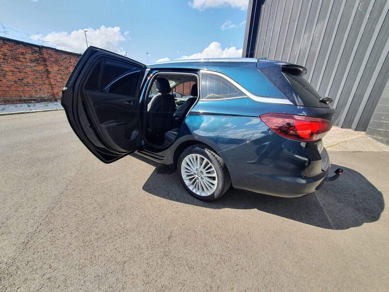 VAUXHALL ASTRA