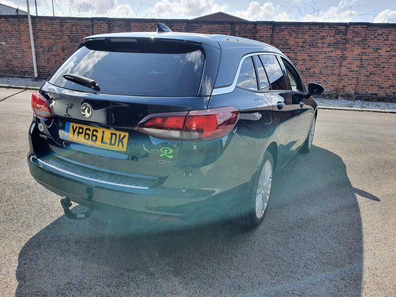 VAUXHALL ASTRA