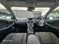VOLVO V40 CROSS COUNTRY