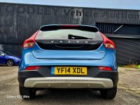 VOLVO V40 CROSS COUNTRY