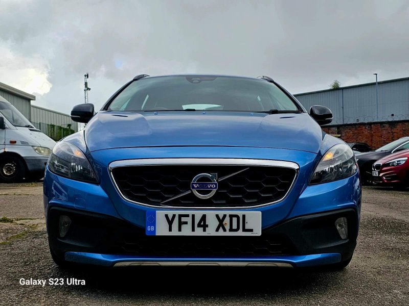 VOLVO V40 CROSS COUNTRY