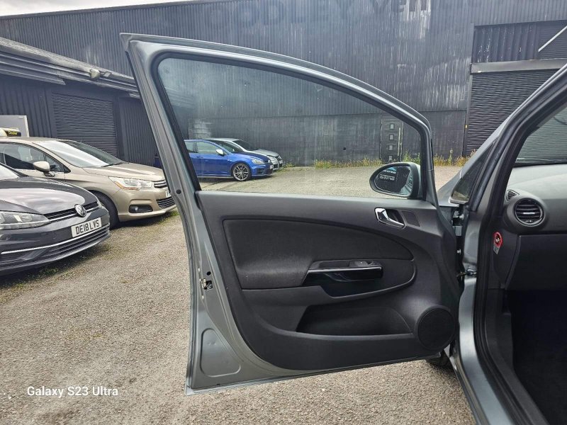 VAUXHALL CORSA