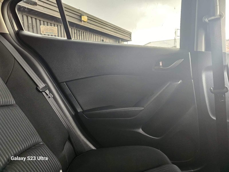 MAZDA MAZDA3