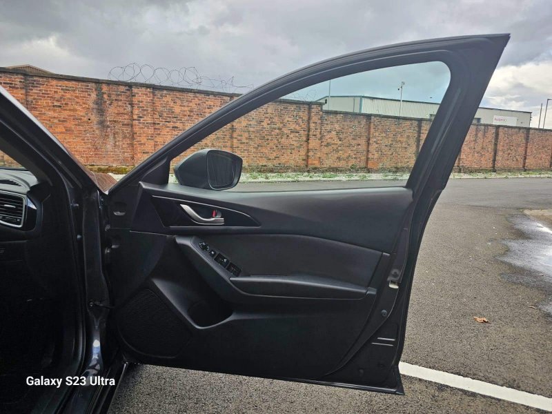 MAZDA MAZDA3