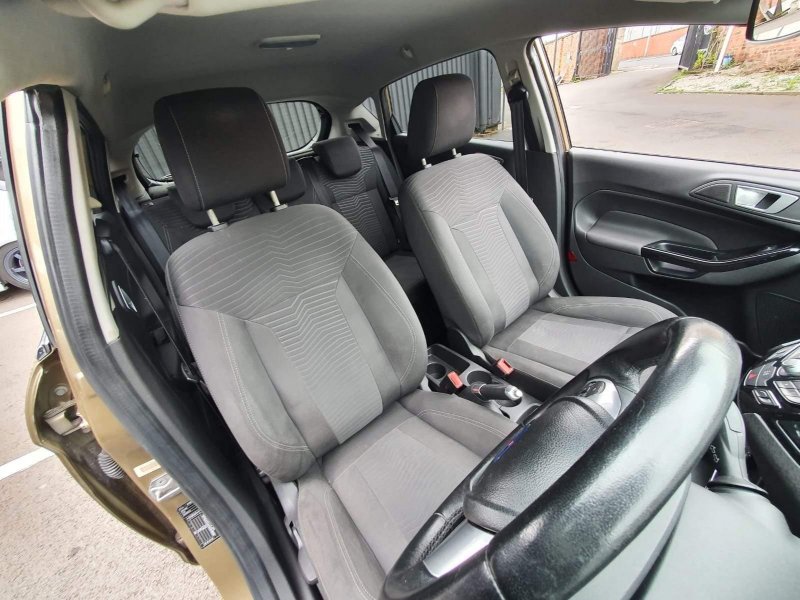 FORD FIESTA