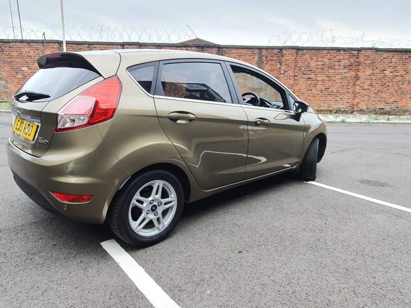 FORD FIESTA