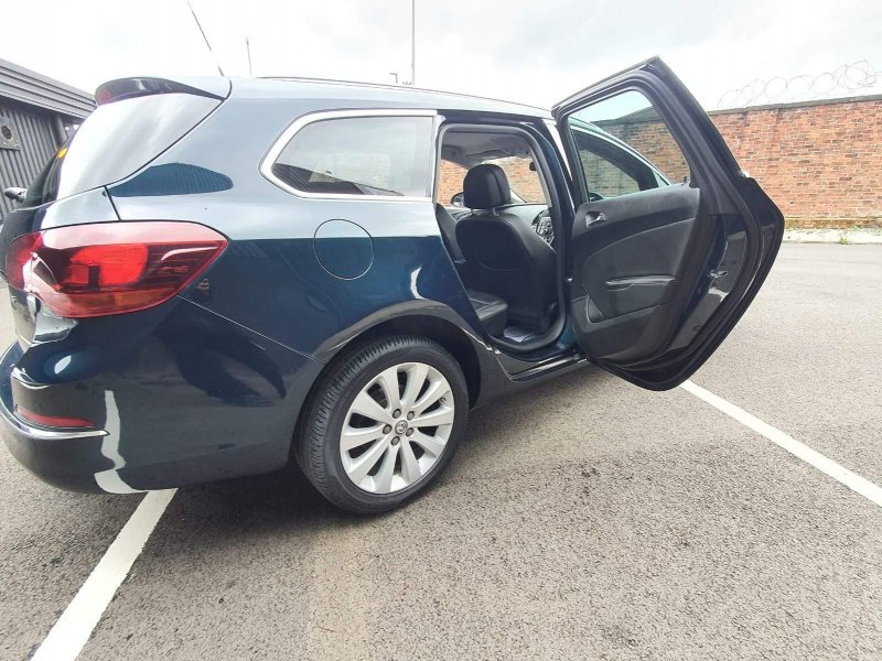 VAUXHALL ASTRA