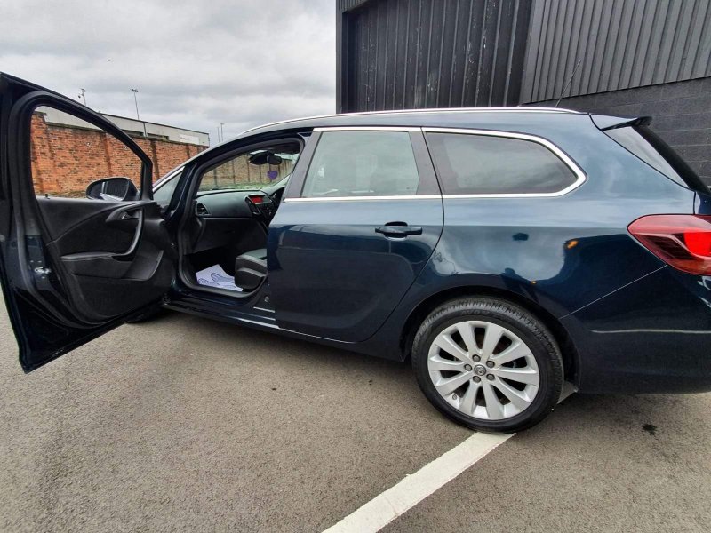 VAUXHALL ASTRA