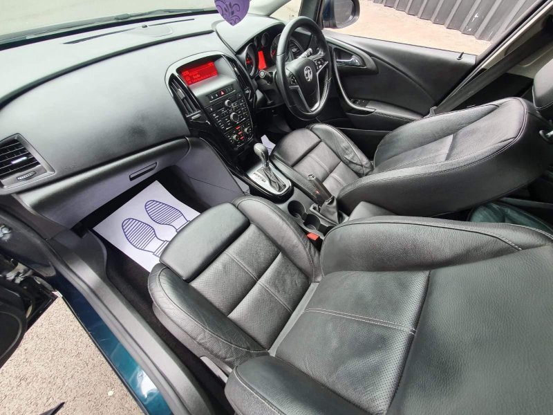VAUXHALL ASTRA