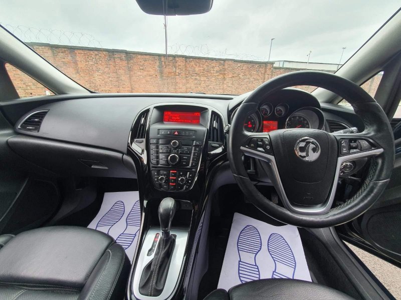 VAUXHALL ASTRA