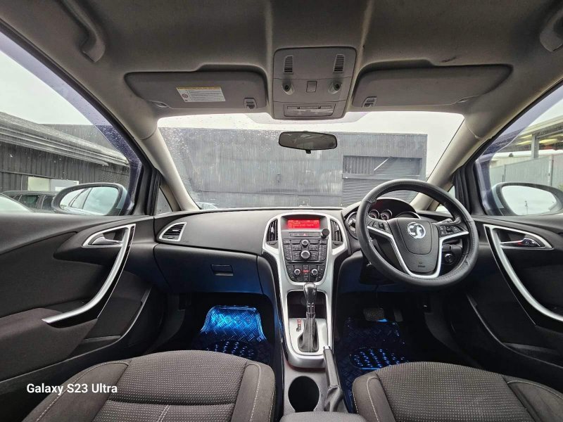 VAUXHALL ASTRA