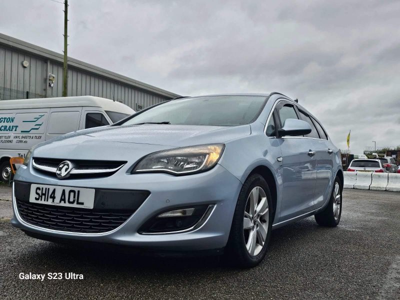 VAUXHALL ASTRA