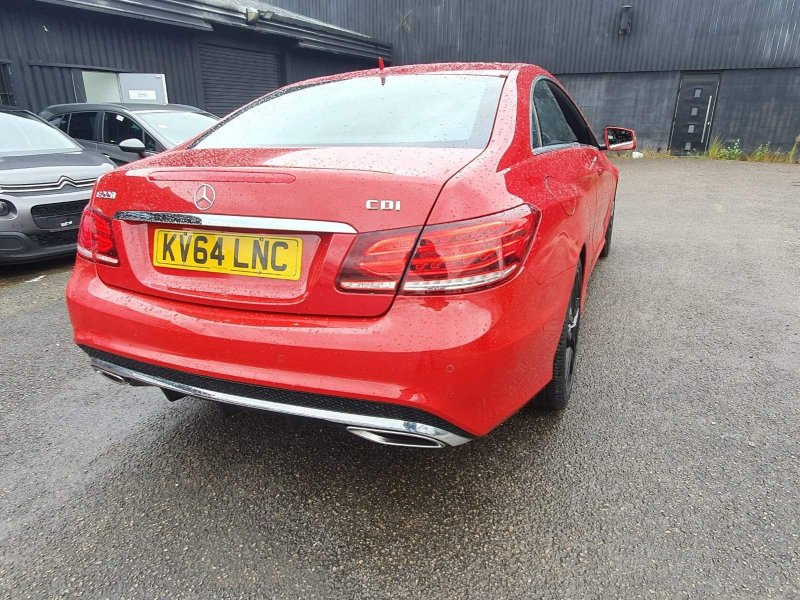 MERCEDES-BENZ E CLASS