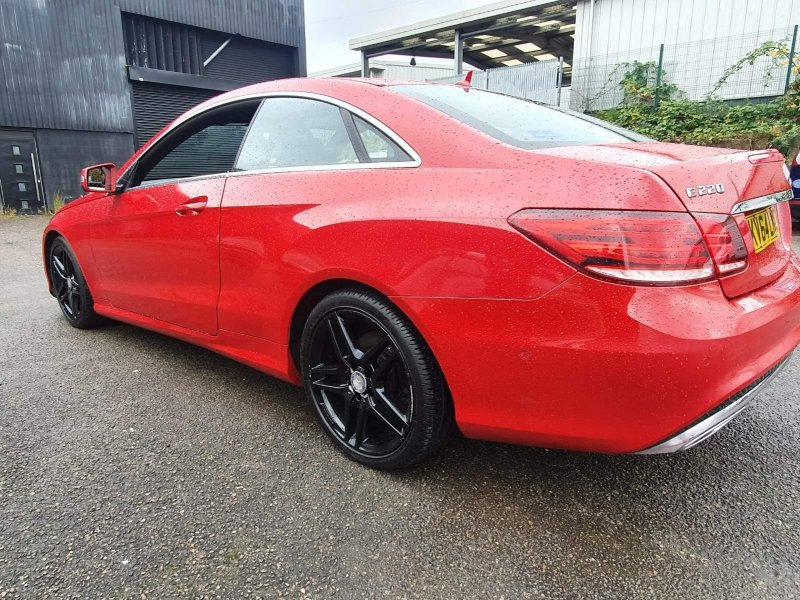 MERCEDES-BENZ E CLASS