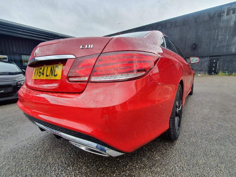 MERCEDES-BENZ E CLASS