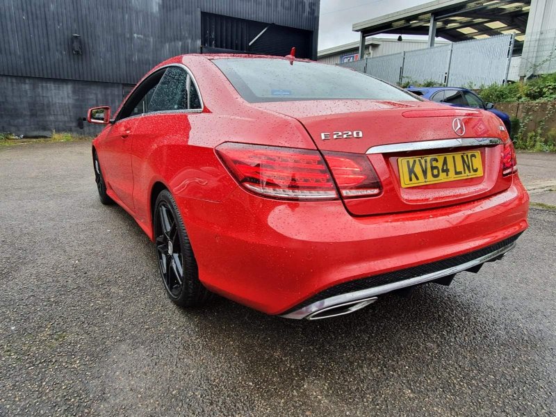 MERCEDES-BENZ E CLASS