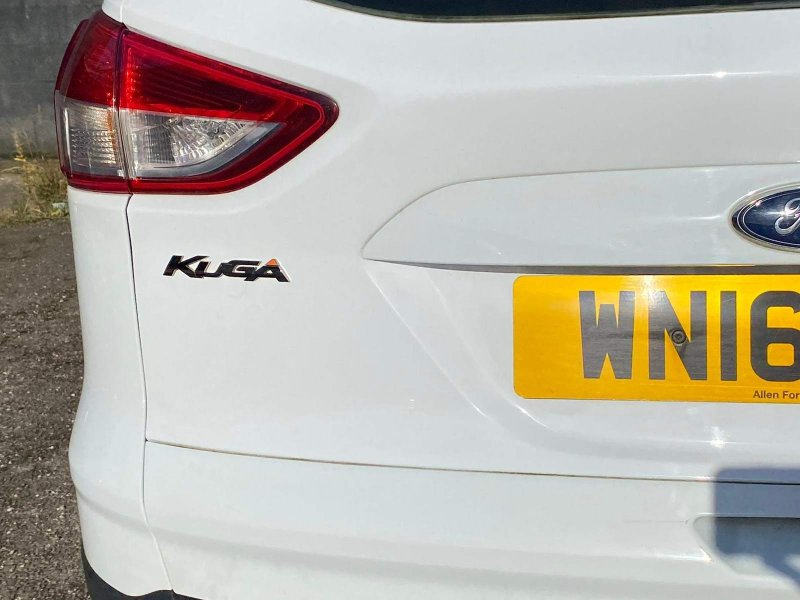 FORD KUGA