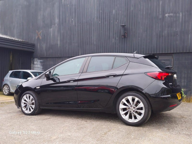 VAUXHALL ASTRA