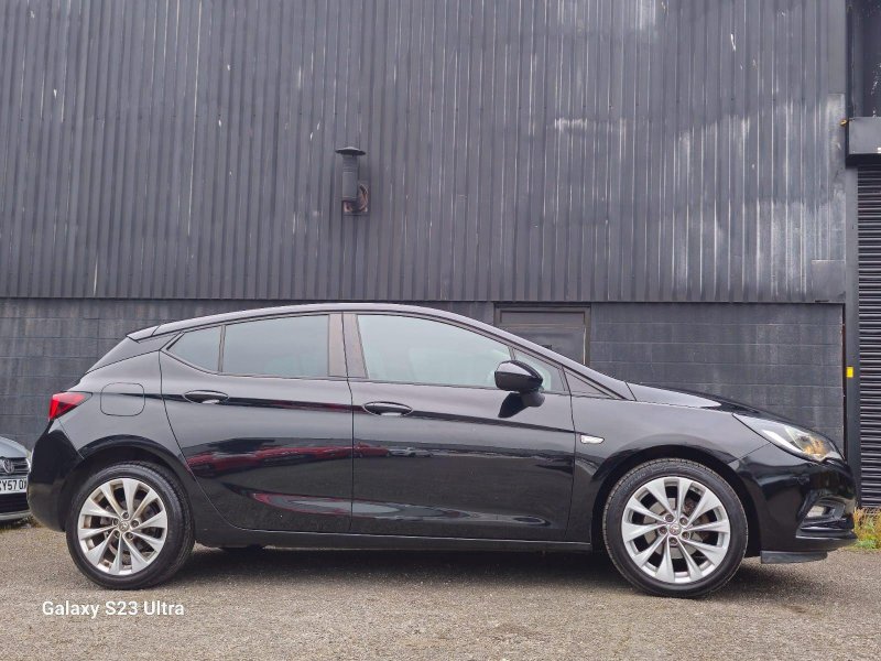 VAUXHALL ASTRA