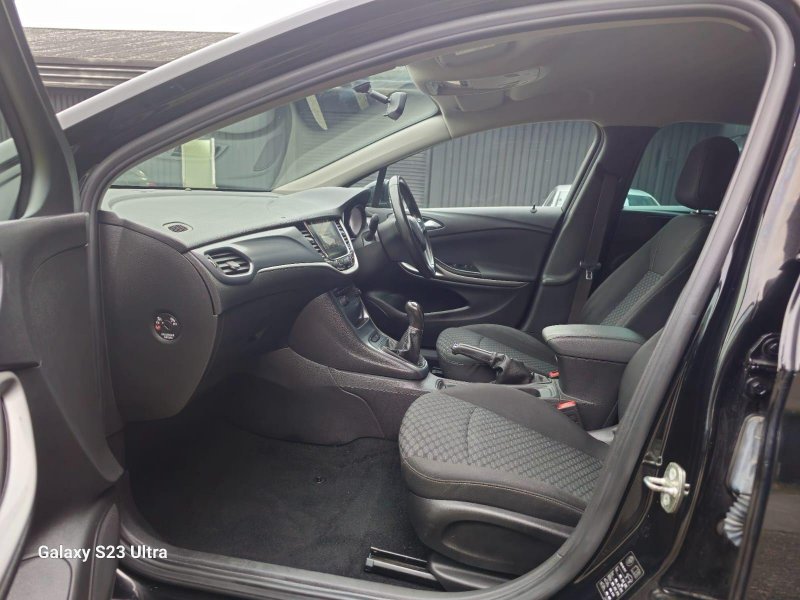 VAUXHALL ASTRA