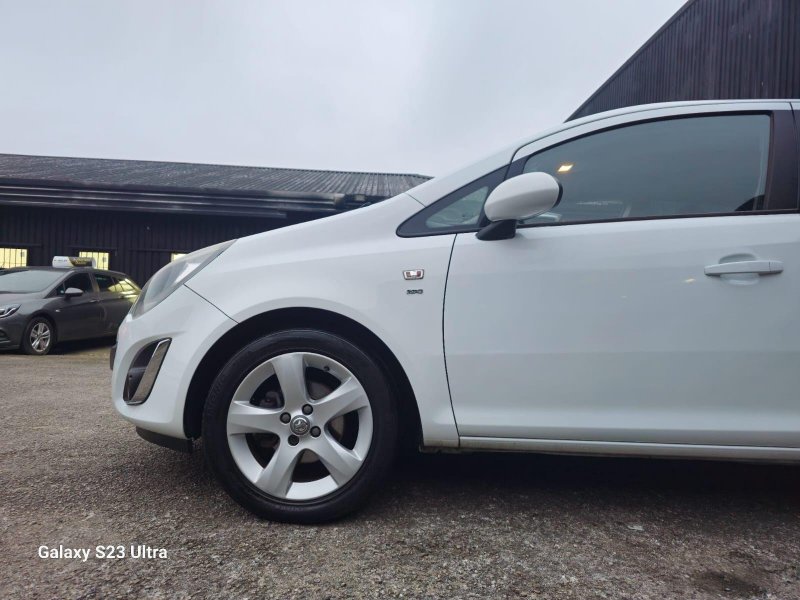 VAUXHALL CORSA