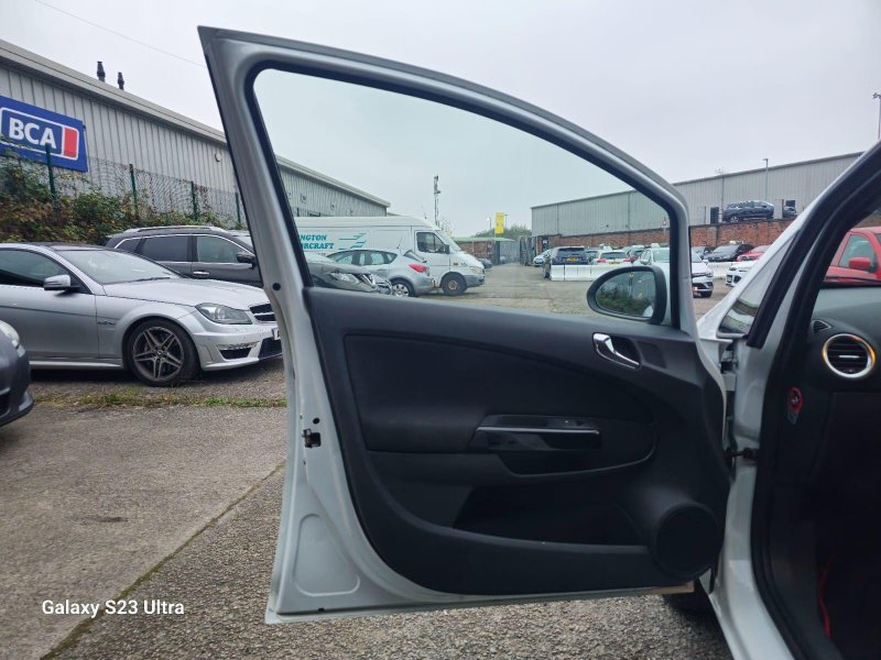 VAUXHALL CORSA