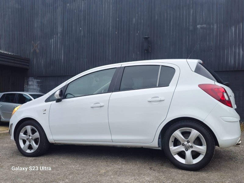 VAUXHALL CORSA
