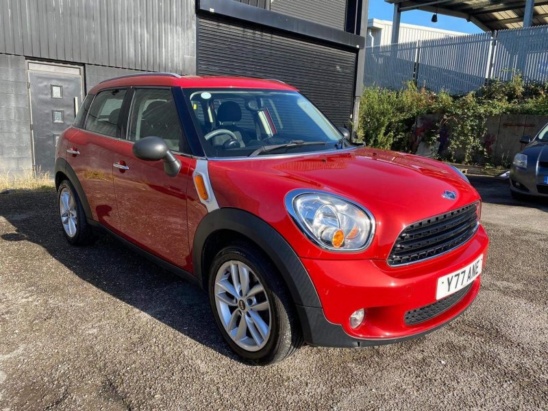 MINI COUNTRYMAN