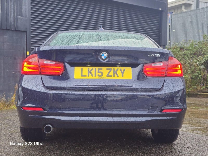 BMW 3 SERIES
