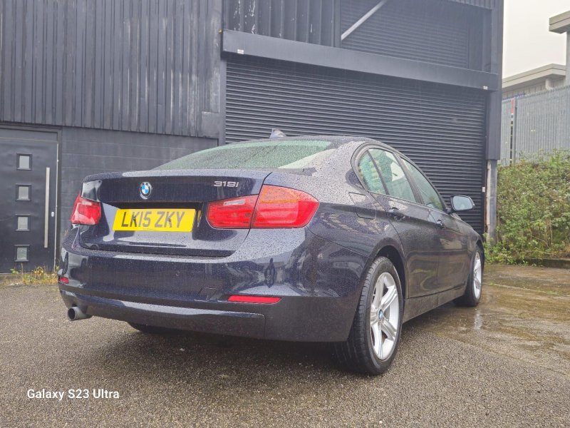 BMW 3 SERIES