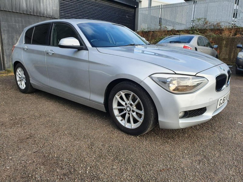 BMW 1 SERIES