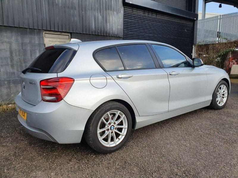 BMW 1 SERIES