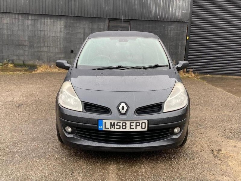 RENAULT CLIO