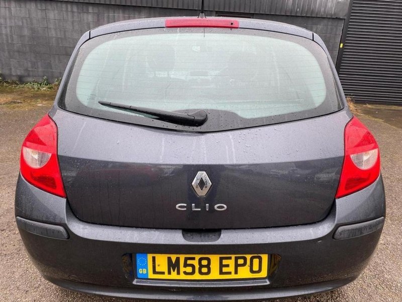 RENAULT CLIO