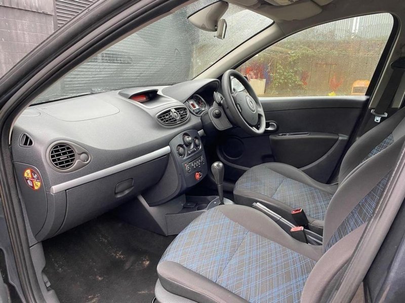 RENAULT CLIO