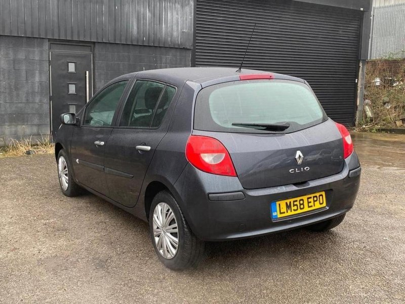 RENAULT CLIO