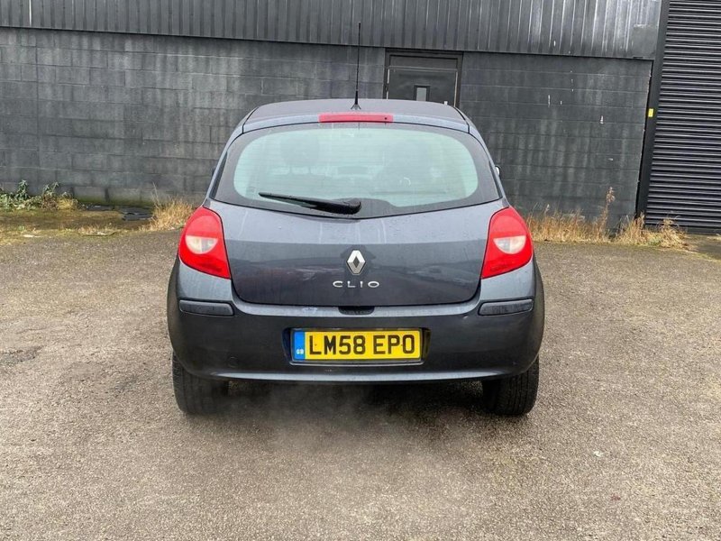RENAULT CLIO