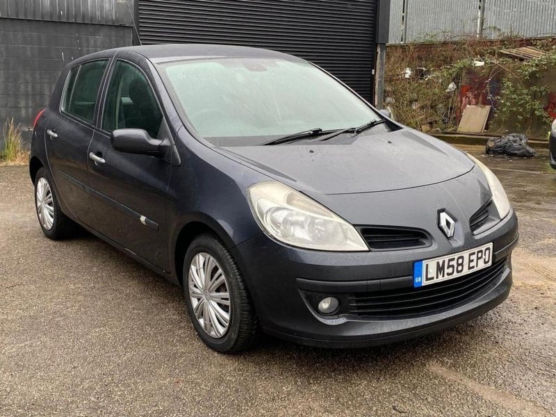 RENAULT CLIO