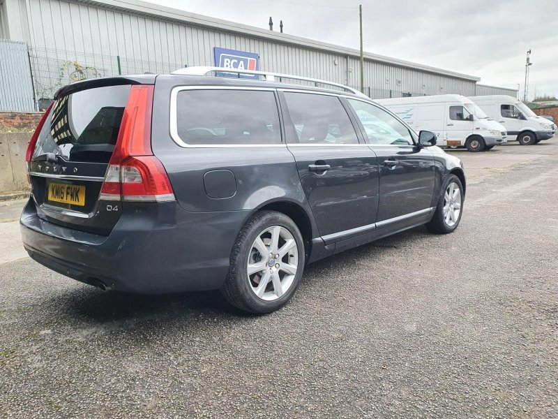 VOLVO V70