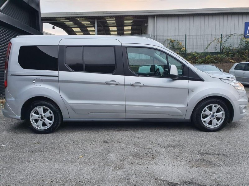 FORD GRAND TOURNEO CONNECT