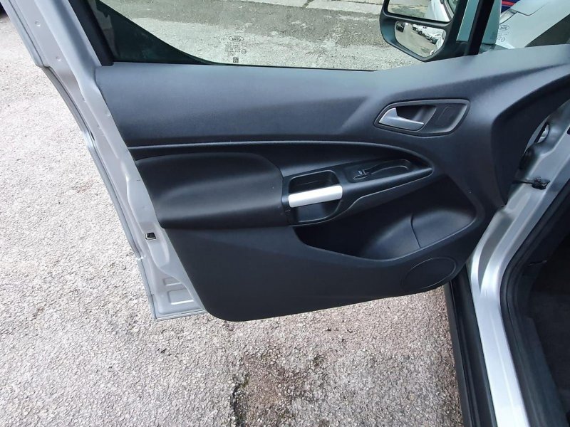 FORD GRAND TOURNEO CONNECT