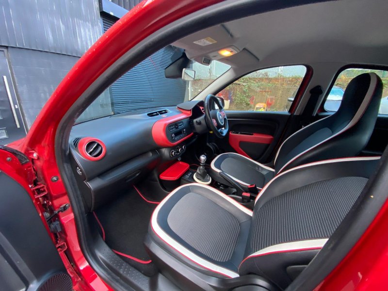 RENAULT TWINGO