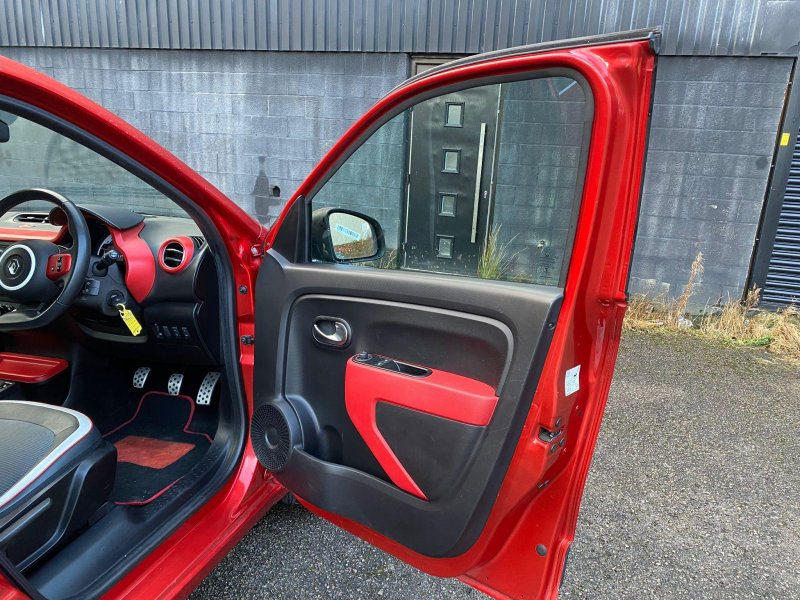 RENAULT TWINGO