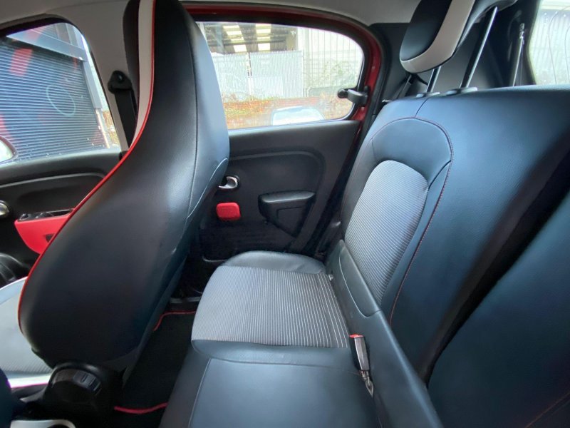 RENAULT TWINGO