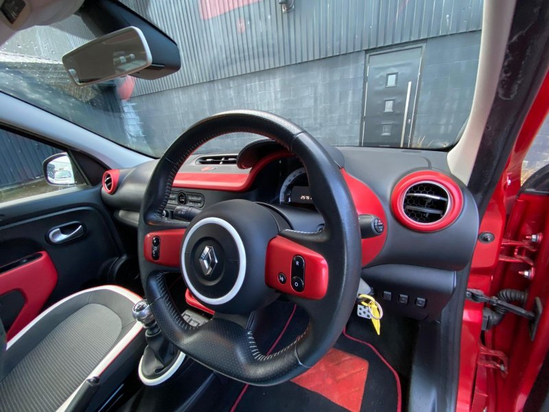 RENAULT TWINGO